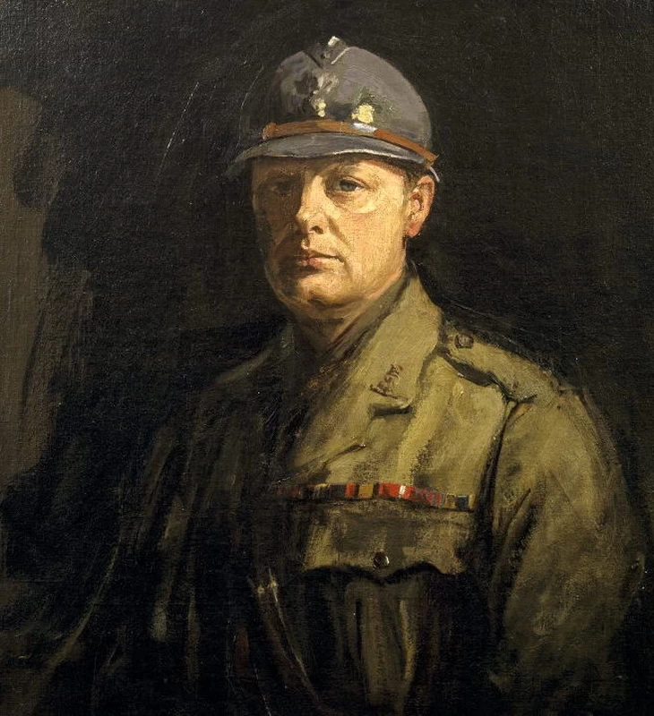 Ritratto di Winston Churchill che indossa un elmo Adrian